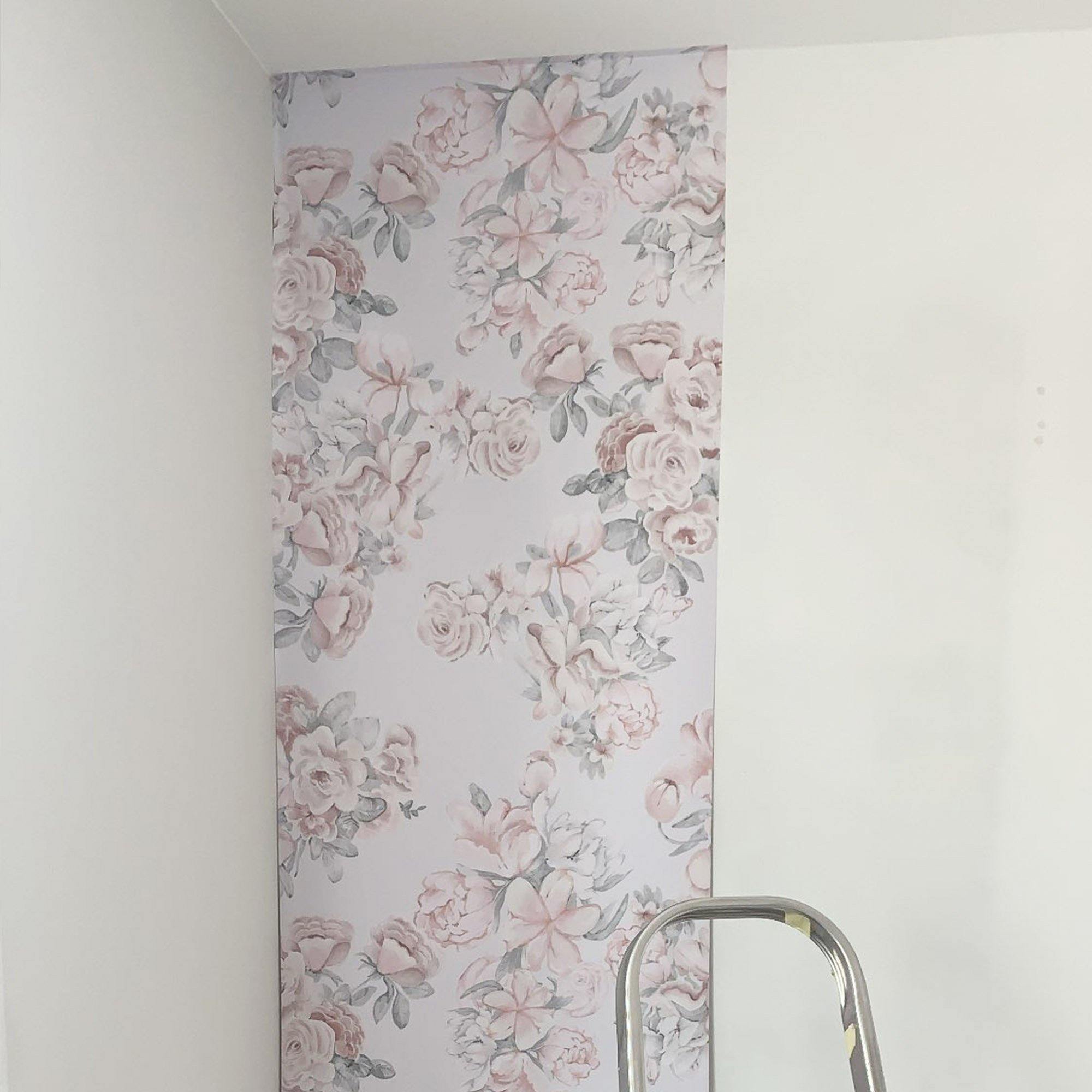 FLORES PRECIOSAS. Papel de vinilo autoadhesivo. Diseñado junto a Noemi Salazar. Disponible en varios colores de fondo. - vinilaroom