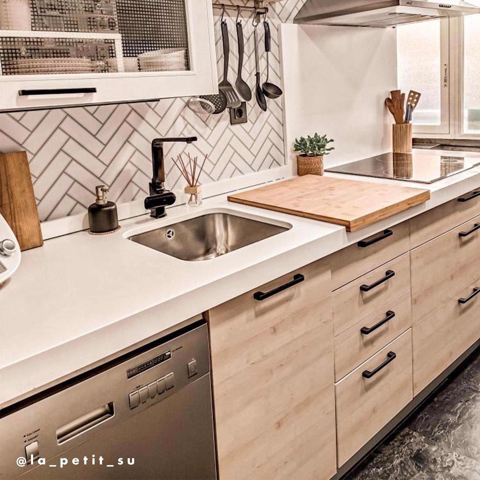 MADERA DE NORMANDIA. Recomendado solo para vinilar muebles o superficies lisas. - vinilaroom