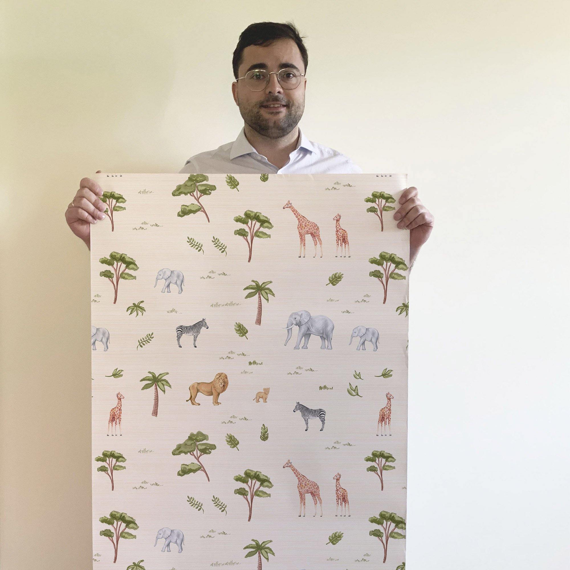 Safari Africano sobre fondo blanco roto. Despégalo y pégalo donde quieras. - vinilaroom