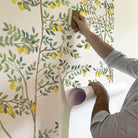 El sol del limonero. A medida. Fondo Blanco Roto. Despégalo y pégalo donde quieras - vinilaroom