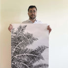 MURAL GRABADO DEL ALTIPLANO. Pintado a tinta por Gerardo Aranguren en colaboración con @alfombrasetnicas. Fondo blanco roto - vinilaroom