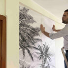 MURAL GRABADO DEL ALTIPLANO. Pintado a tinta por Gerardo Aranguren en colaboración con @alfombrasetnicas. Fondo blanco roto - vinilaroom